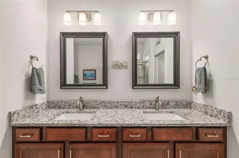 Bath - 9267 SW 56th Loop, Ocala, FL 34481 photo 3 of 7