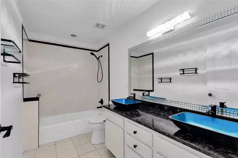 Bath - 65 Pecan Loop, Ocala, FL 34472 photo 1 of 6