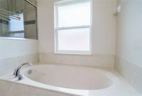 Bath - 5273 SW 96th Pl, Ocala, FL 34476 photo 6 of 8