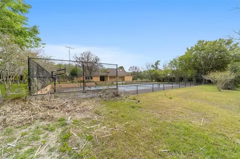 Exterior - 16638 N Highway 329, Reddick, FL 32686 photo 17 of 24