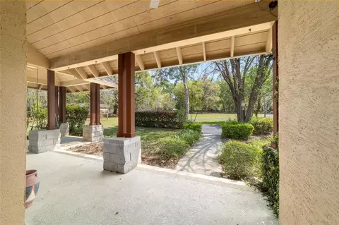Exterior - 16638 N Highway 329, Reddick, FL 32686 photo 13 of 24