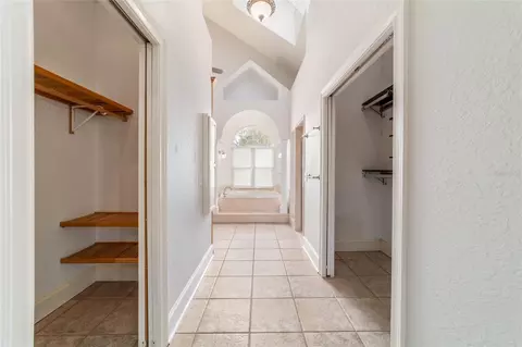 Entry Way - 16638 N Highway 329, Reddick, FL 32686 photo 6 of 12