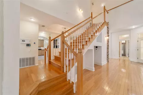 Entry Way - 16638 N Highway 329, Reddick, FL 32686 photo 2 of 12