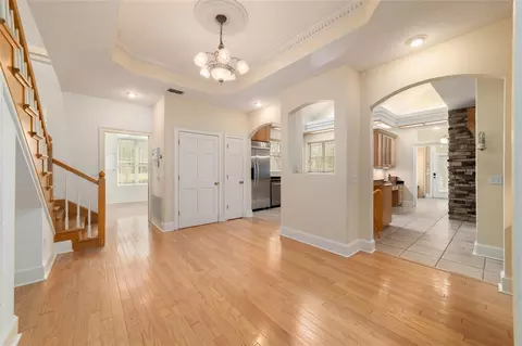 Entry Way - 16638 N Highway 329, Reddick, FL 32686 photo 4 of 12