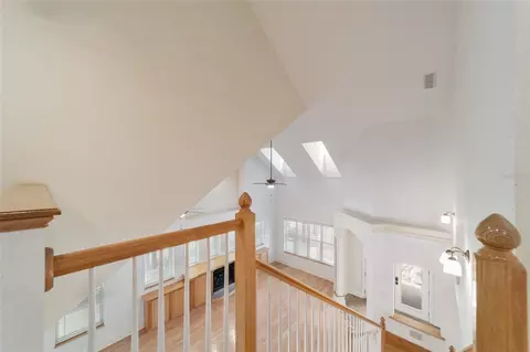 Entry Way - 16638 N Highway 329, Reddick, FL 32686 photo 8 of 12