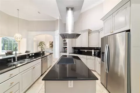 Kitchen - 2380 SE 73rd Loop, Ocala, FL 34480 photo 4 of 11