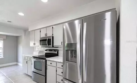 Kitchen - 3829 SE 17th St, Ocala, FL 34471 photo 1 of 4