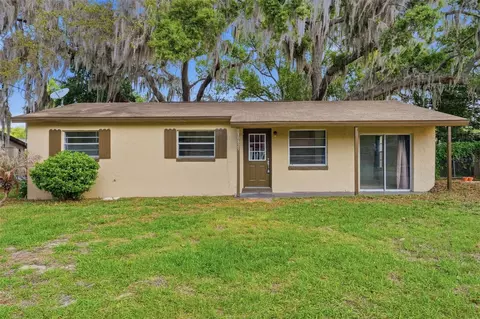 10829 Margaret Dr, Tavares, FL 32778