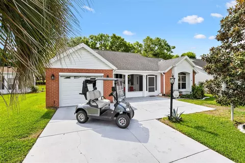 711 Agua Way, Lady Lake, FL 32159
