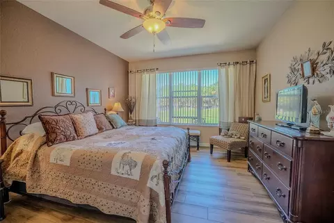 Bedroom - 9077 SW 70th Loop, Ocala, FL 34481 photo 5 of 6