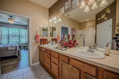 Bath - 9077 SW 70th Loop, Ocala, FL 34481 photo 5 of 6