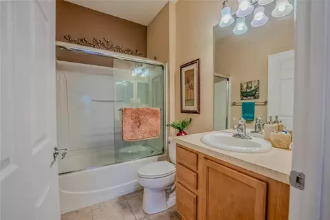 Bath - 9077 SW 70th Loop, Ocala, FL 34481 photo 2 of 6