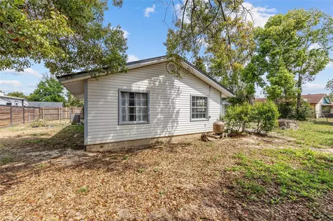 Exterior - 2130 NE 9th St, Ocala, FL 34470 photo 10 of 11