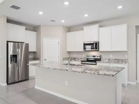 Kitchen - 4982 NW 39th Loop, Ocala, FL 34482 photo 1 of 4