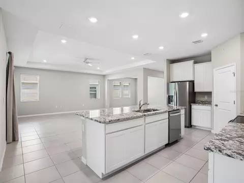Kitchen - 4982 NW 39th Loop, Ocala, FL 34482 photo 4 of 4
