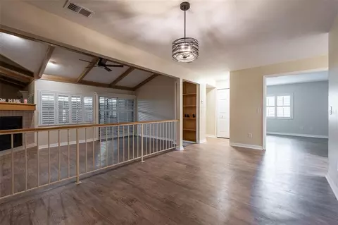 Living - 1720 NE 38 Ave, Ocala, FL 34470 photo 3 of 8