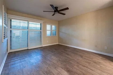 Living - 1720 NE 38 Ave, Ocala, FL 34470 photo 7 of 8