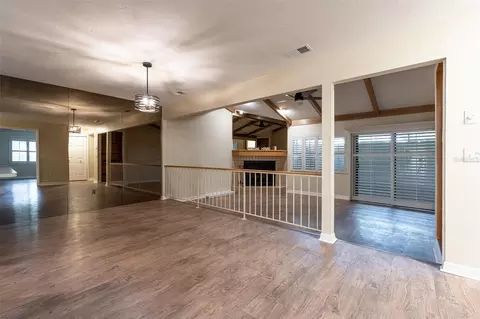Living - 1720 NE 38 Ave, Ocala, FL 34470 photo 2 of 8