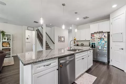 Kitchen - 7604 Pool Compass Loop, Wesley Chapel, FL 33545 photo 1 of 8
