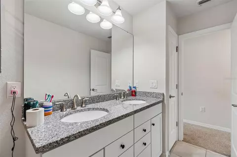 Bath - 7604 Pool Compass Loop, Wesley Chapel, FL 33545 photo 5 of 7