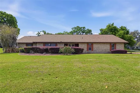 9704 Wedgewood Ln, Leesburg, FL 34788