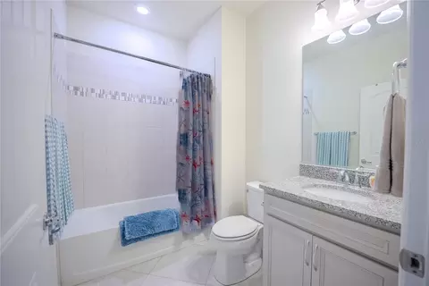 Bath - 9740 SW 63rd Loop, Ocala, FL 34481 photo 2 of 4