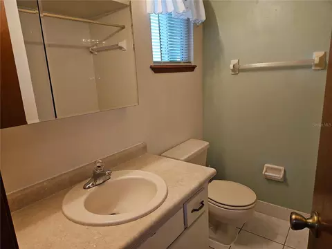Bath - 11087 SW 77th Ct, Ocala, FL 34476 photo 2 of 3