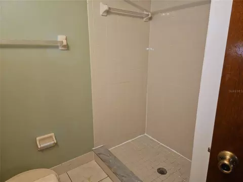 Bath - 11087 SW 77th Ct, Ocala, FL 34476 photo 3 of 3
