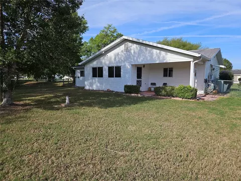 Exterior - 11087 SW 77th Ct, Ocala, FL 34476 photo 4 of 9