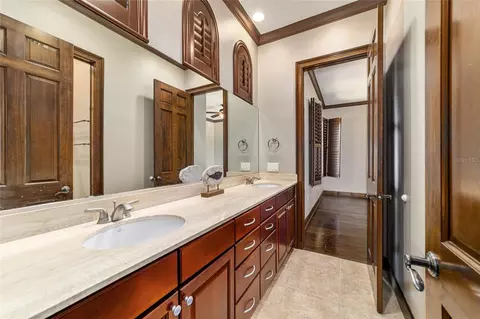 Bath - 678 SE 47th Loop, Ocala, FL 34480 photo 6 of 7