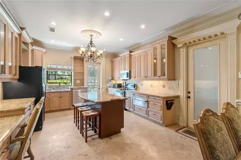 Kitchen - 14650 NW 160th Ave, Williston, FL 32696 photo 2 of 7
