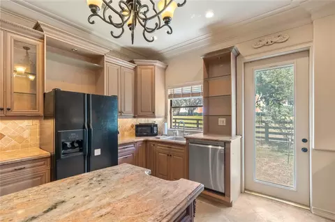 Kitchen - 14650 NW 160th Ave, Williston, FL 32696 photo 3 of 7