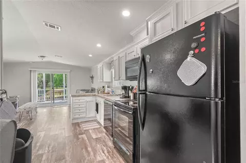 Kitchen - 14650 NW 160th Ave, Williston, FL 32696 photo 7 of 7