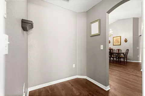 Entry Way - 2644 NE 25th St, Ocala, FL 34470 photo 2 of 3