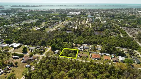 746 Palmetto St, Englewood, FL 34223