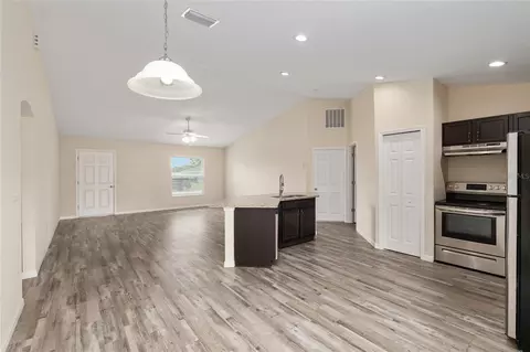 Living - 22 Juniper Loop Cir, Ocala, FL 34480 photo 7 of 10