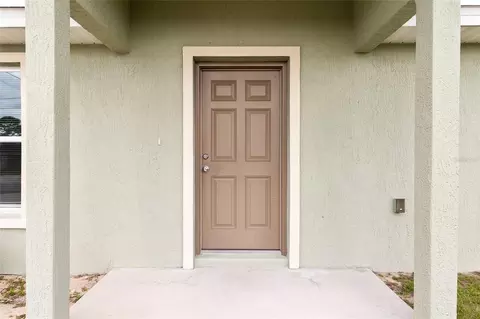Entry Way - 22 Juniper Loop Cir, Ocala, FL 34480 photo 1 of 2