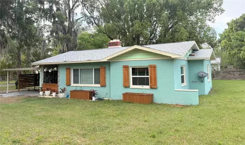 Exterior - 2131 NE 3rd St, Ocala, FL 34470 photo 2 of 13