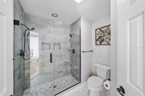 Bath - 1623 SE 29th Ter, Ocala, FL 34471 photo 7 of 9