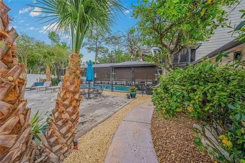 Exterior - 1623 SE 29th Ter, Ocala, FL 34471 photo 14 of 17