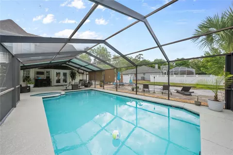 Exterior - 1623 SE 29th Ter, Ocala, FL 34471 photo 8 of 17