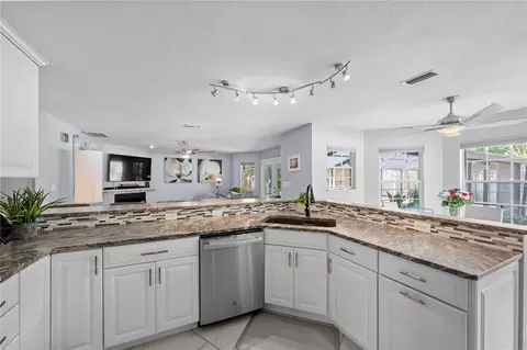 Kitchen - 1623 SE 29th Ter, Ocala, FL 34471 photo 5 of 5