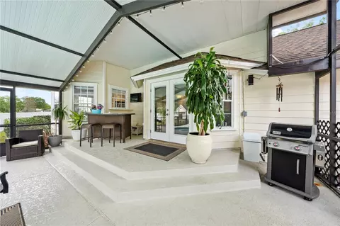 Exterior - 1623 SE 29th Ter, Ocala, FL 34471 photo 6 of 17
