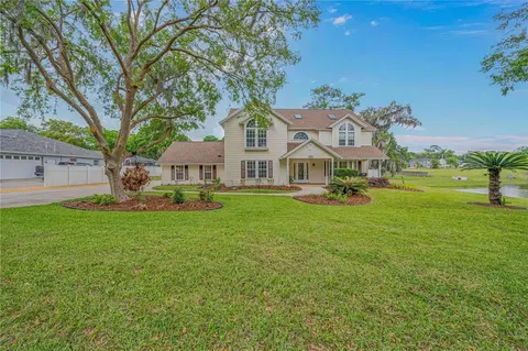 Exterior - 1623 SE 29th Ter, Ocala, FL 34471 photo 12 of 17