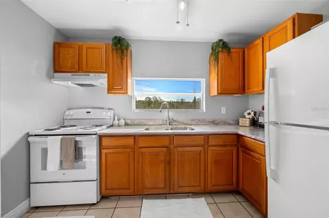 Kitchen - 12451 NE 20th St, Williston, FL 32696 photo 1 of 2