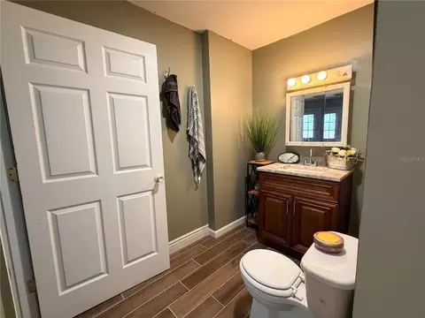 Bath - 12451 NE 20th St, Williston, FL 32696 photo 3 of 10