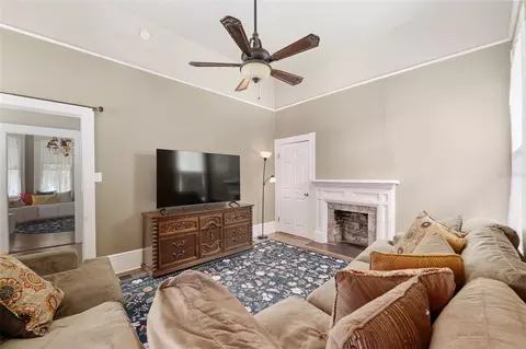 Living - 721 SE 5th St, Ocala, FL 34471 photo 1 of 3