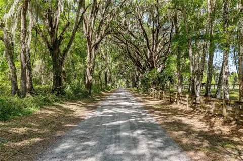 6405 NW 165th St, Reddick, FL 32686