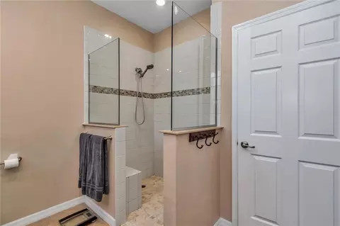 Bath - 10019 SW 96th St, Ocala, FL 34481 photo 3 of 4