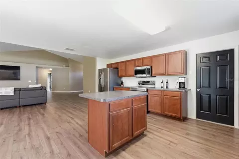 Kitchen - 42 Sunrise Dr, Ocala, FL 34472 photo 5 of 6